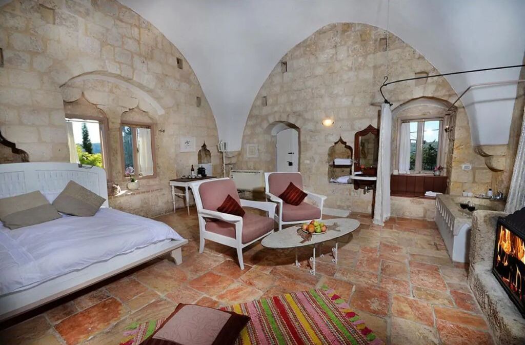 Photo of Bedroom in Kerem Maharal