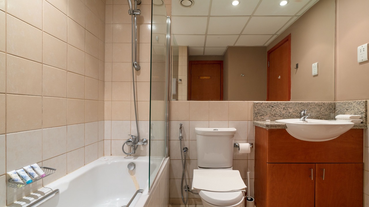 Photo of Bathroom in Emirates Hills
