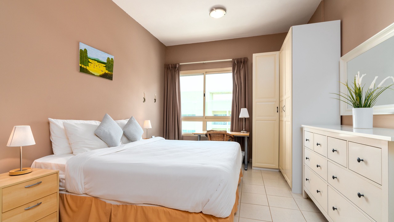 Photo of Bedroom in Emirates Hills