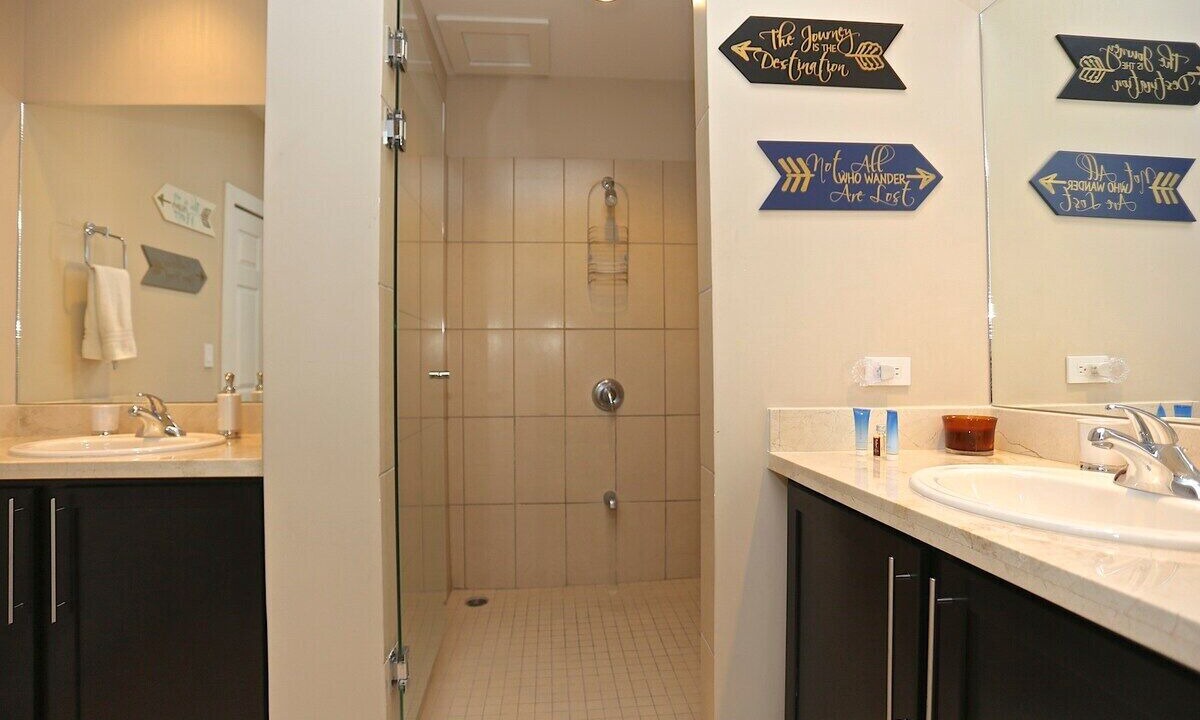 Photo of Bathroom in Coco