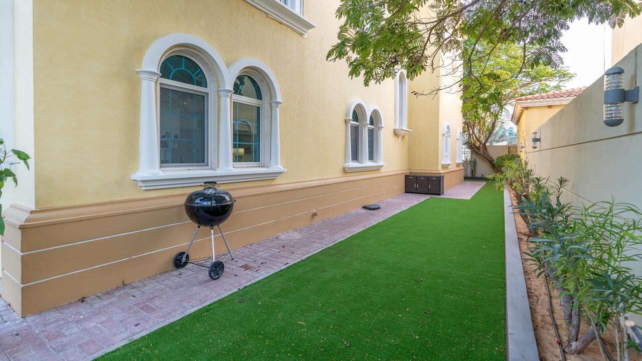 Photo of Patio Balcony in Jumeirah Park