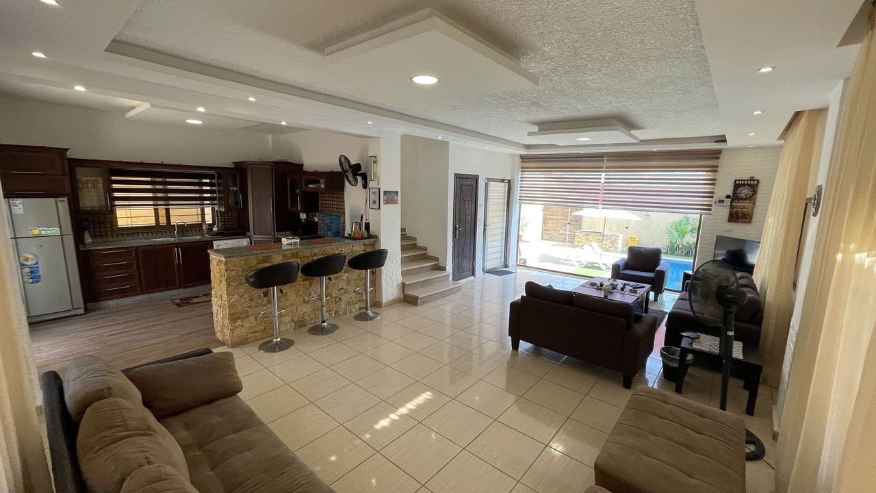 Photo of Livingroom in Al Kafrayn