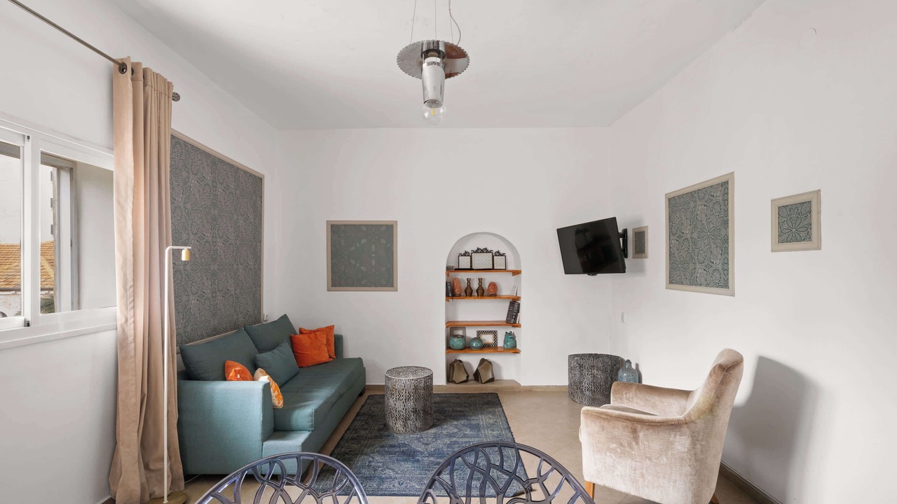 Photo of Livingroom in Mahane Israel