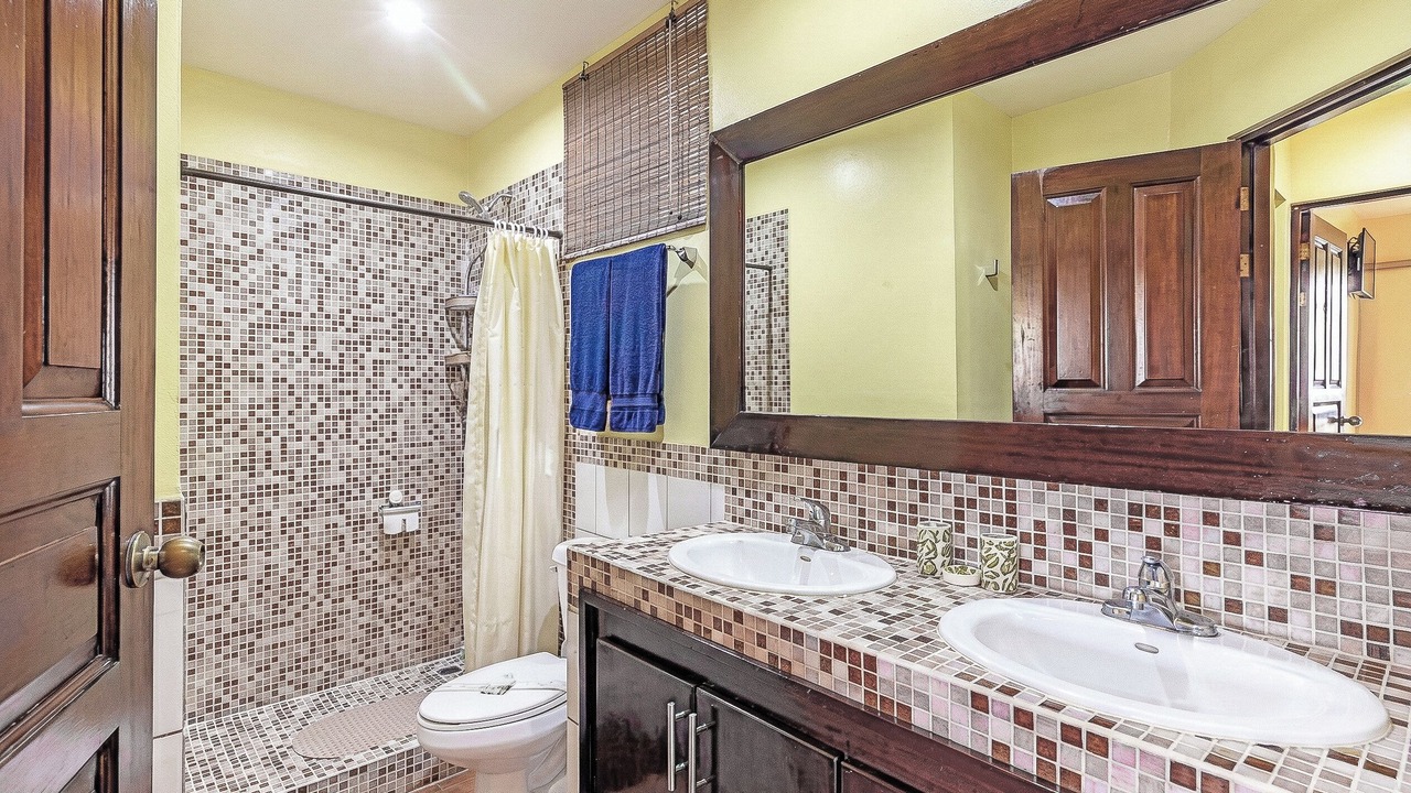 Photo of Bathroom in Coco Sunset Hills