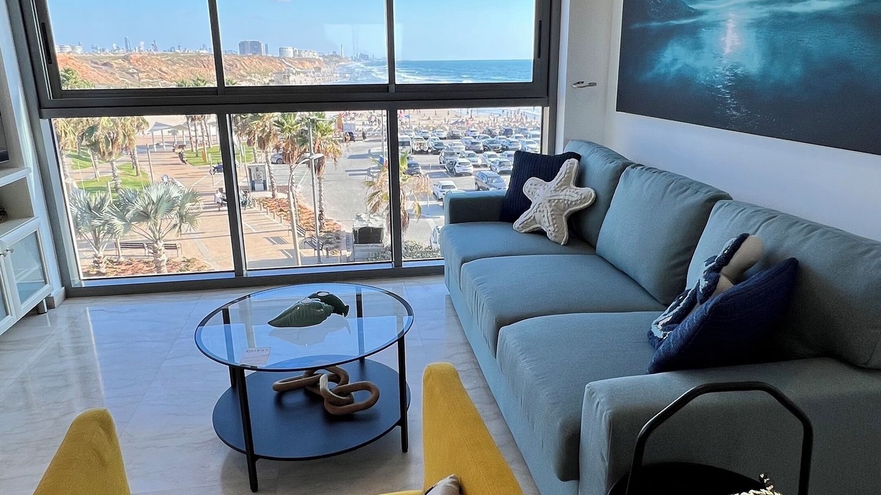 Photo of Livingroom in Herzliya Pituach