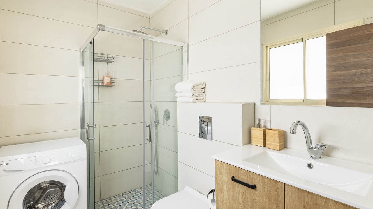 Photo of Bathroom in Tal Shahar