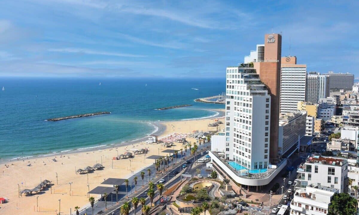 Photo of Others in Tel Aviv Promenade