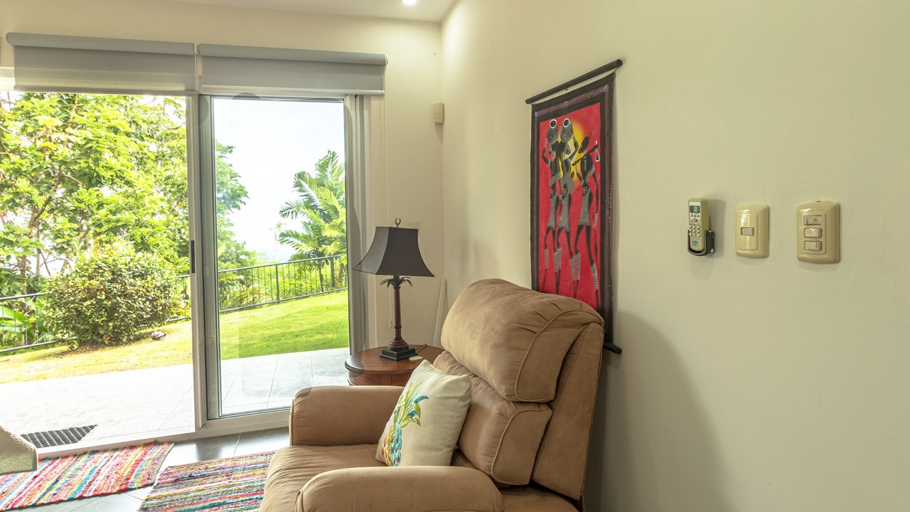 Photo of Livingroom in Jaco