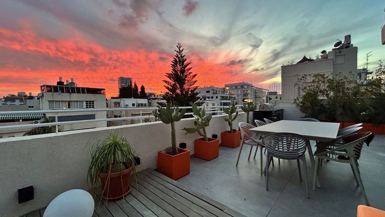 Photo of Outdoor in Old North