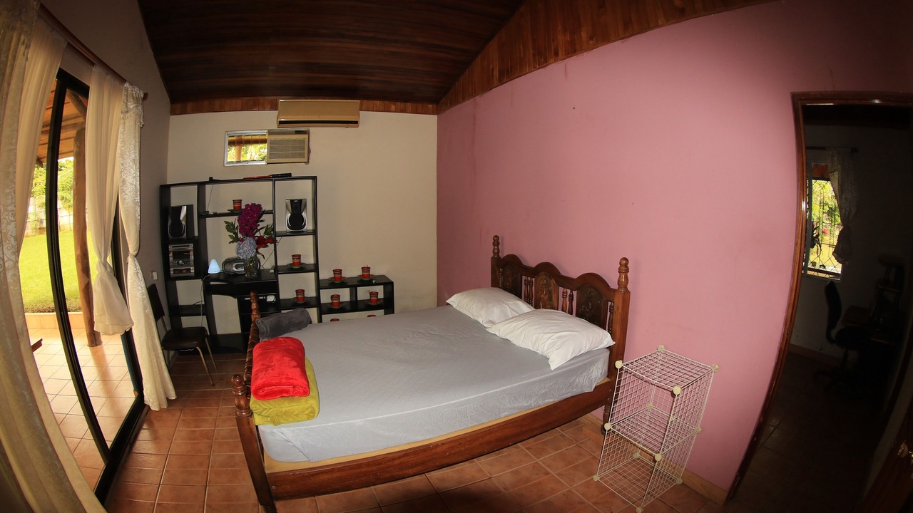 Photo of Bedroom in Daniel Flores