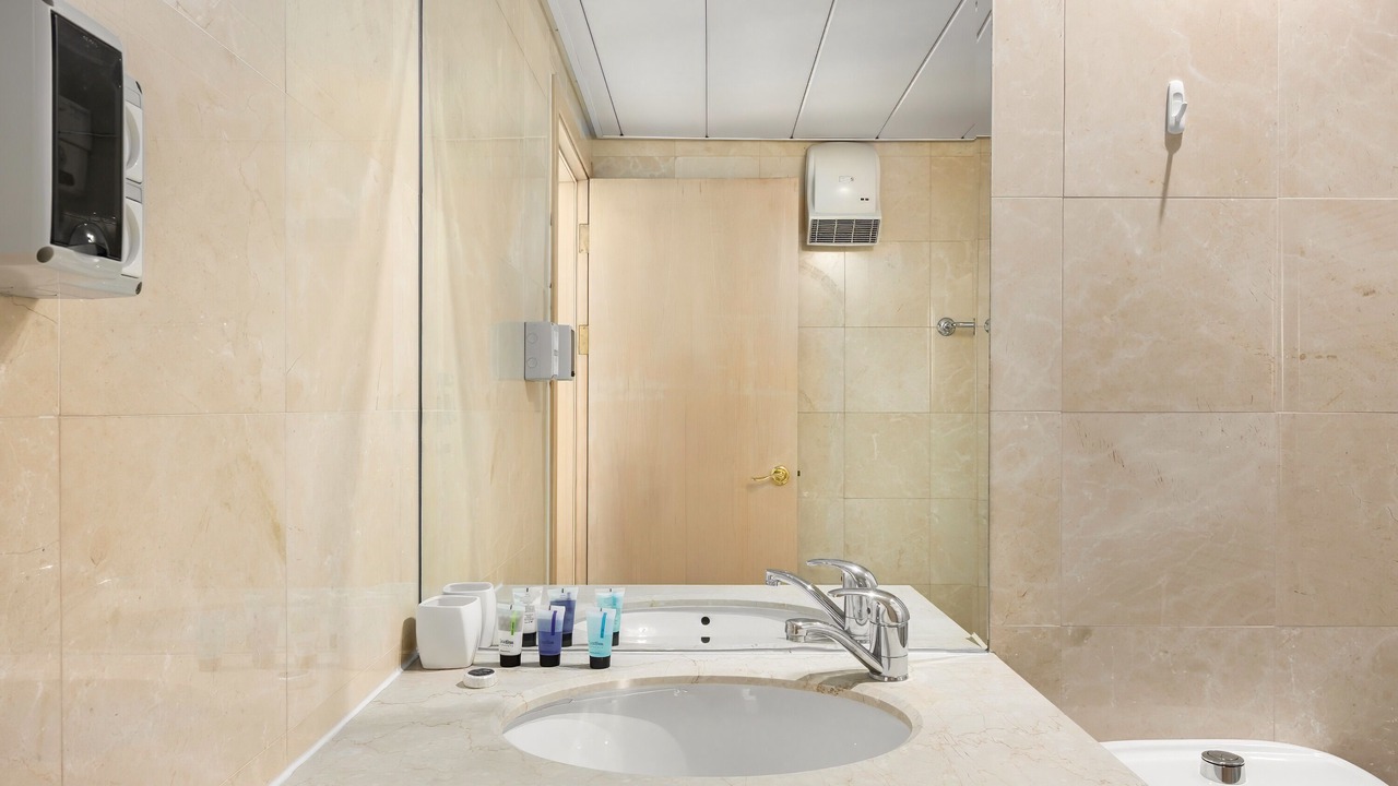 Photo of Bathroom in Tel Aviv Promenade