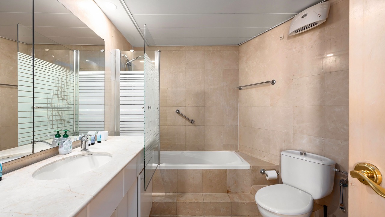Photo of Bathroom in Tel Aviv Promenade