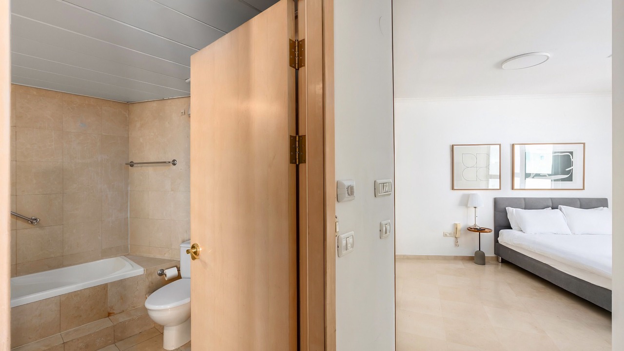 Photo of Bathroom in Tel Aviv Promenade