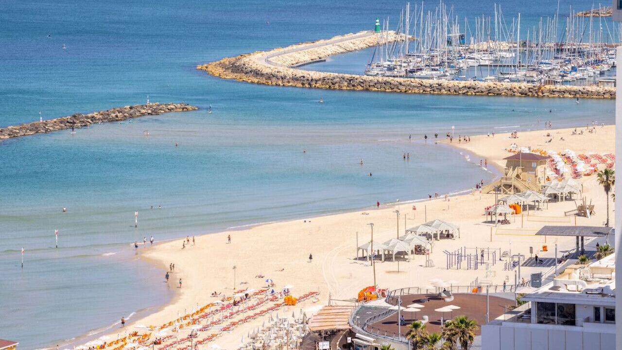 Photo of Others in Tel Aviv Promenade