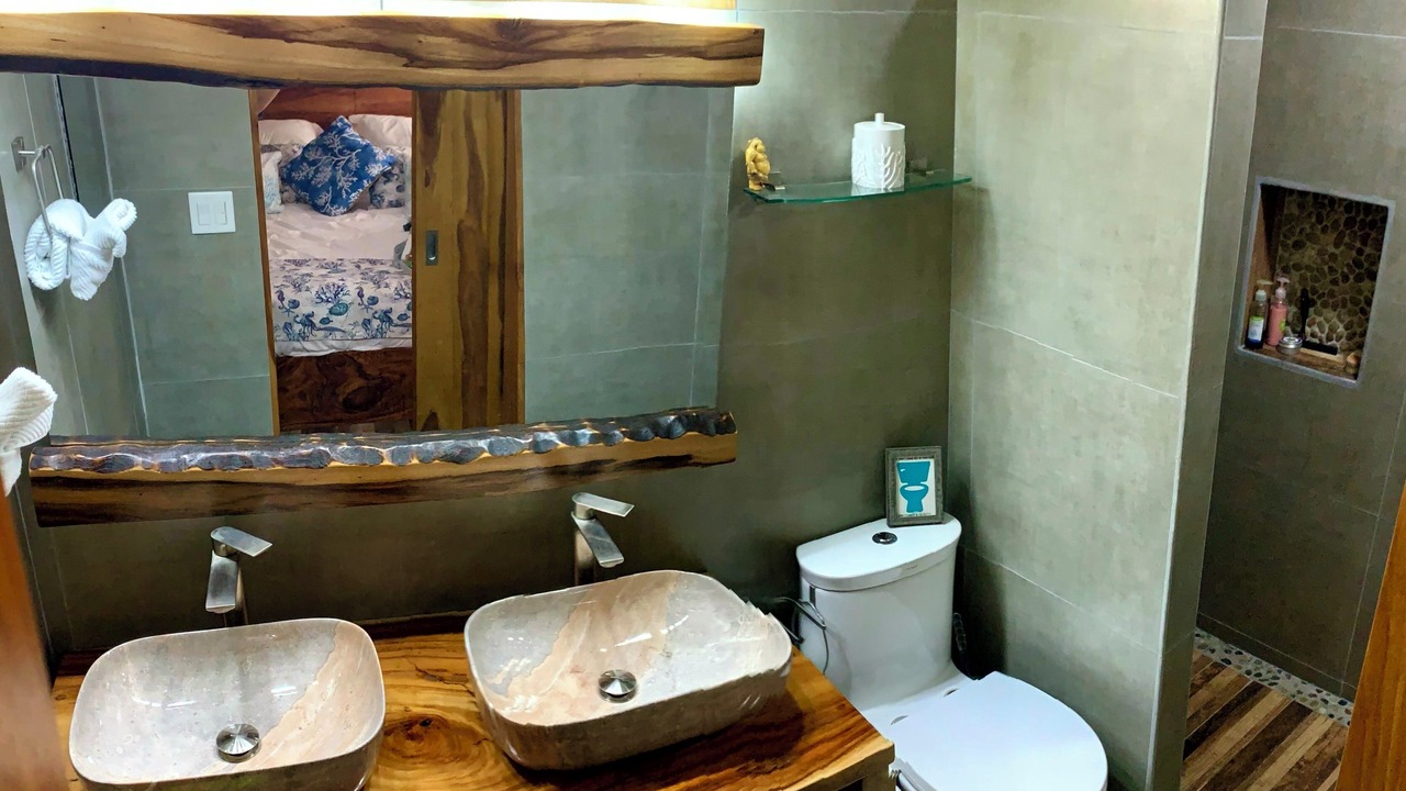 Photo of Bathroom in Potrero