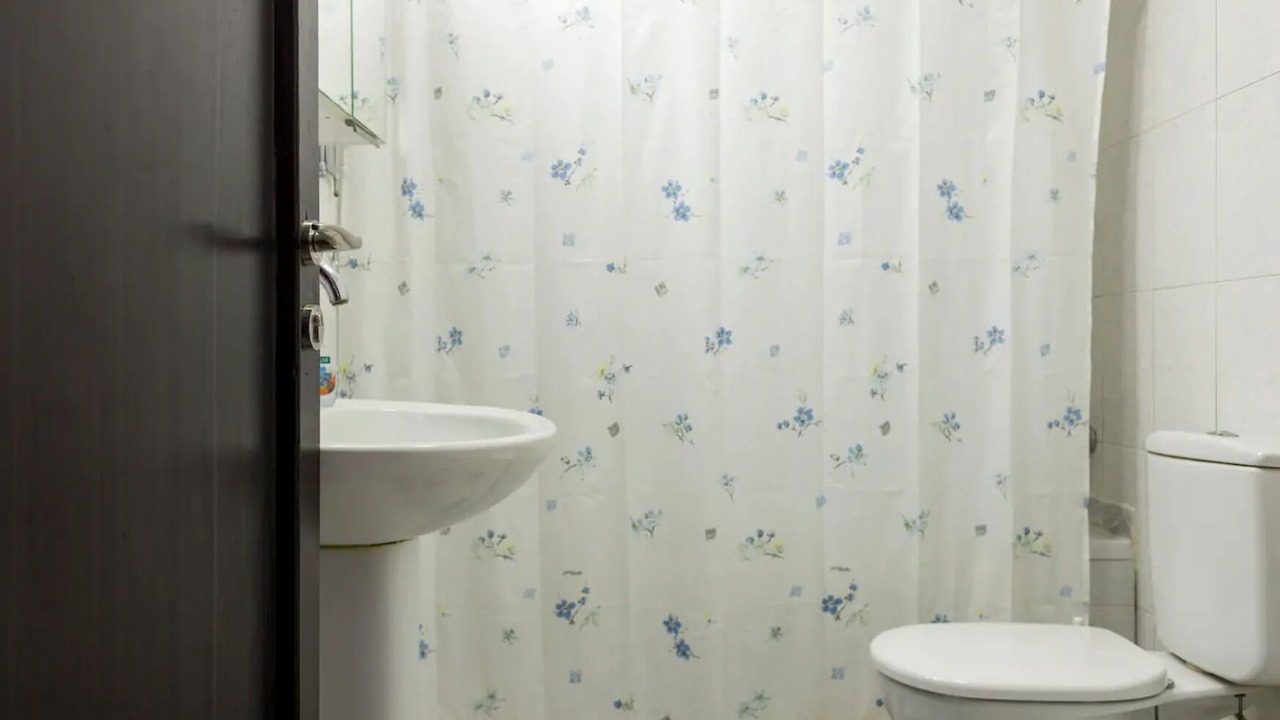 Photo of Bathroom in Ruwi