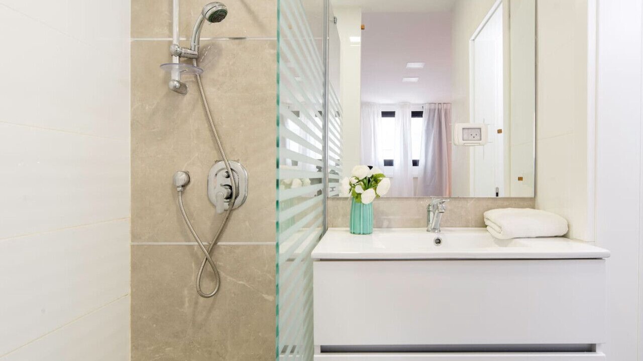 Photo of Bathroom in Tel Aviv Promenade