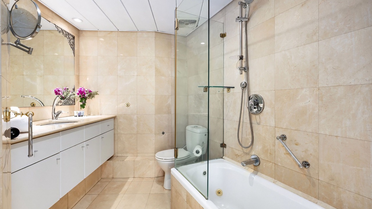 Photo of Bathroom in Tel Aviv Promenade