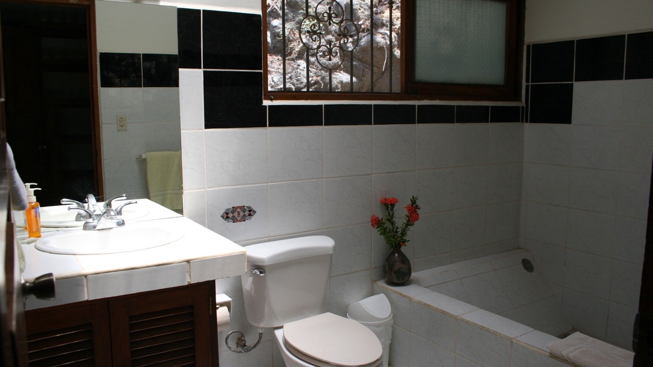 Photo of Bathroom in Playa Flamingo