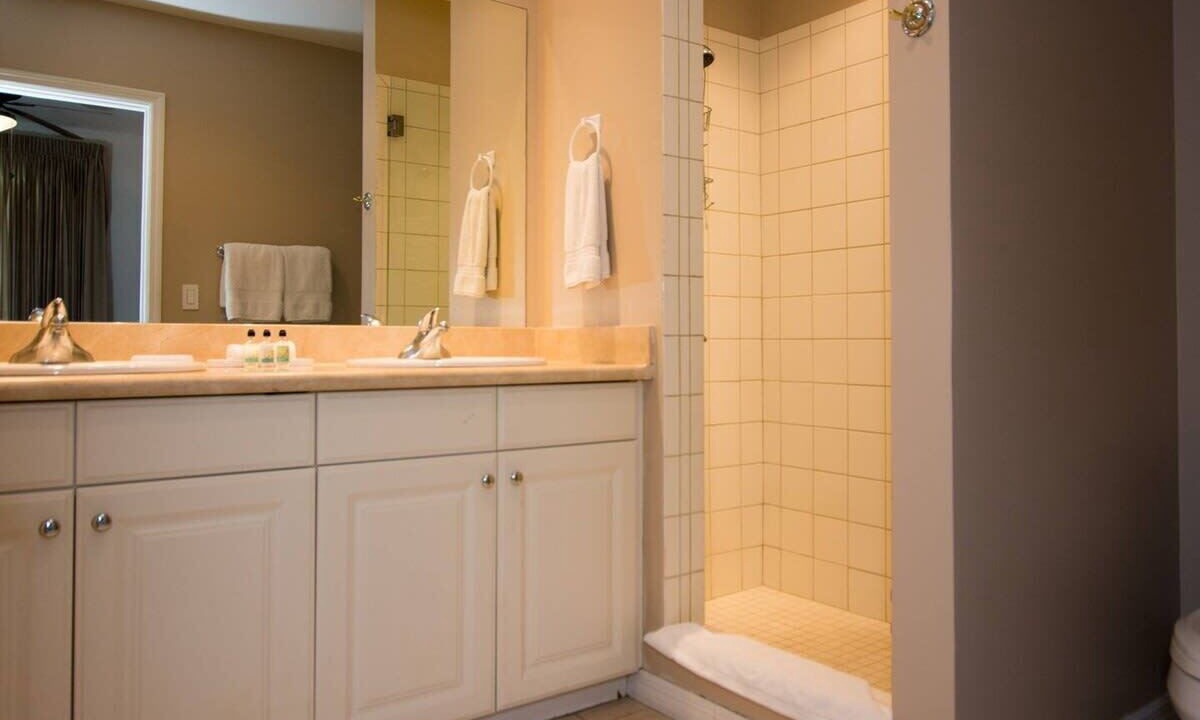 Photo of Bathroom in Coco