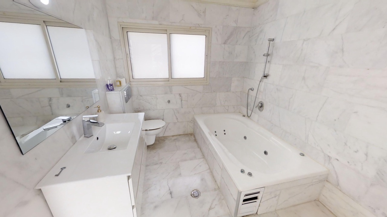 Photo of Bathroom in Herzliya