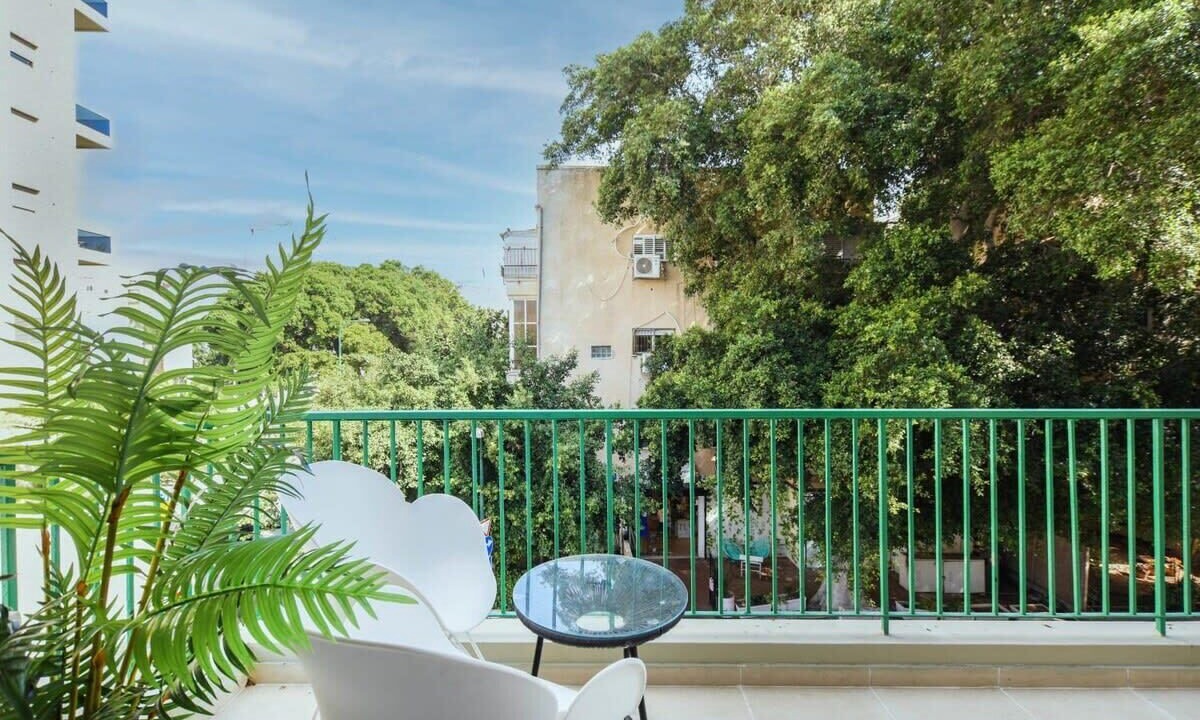 Photo of Patio Balcony in Tel Aviv City Center