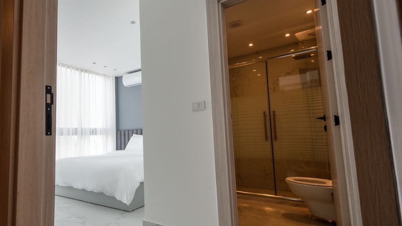 Photo of Bedroom in Al Jubeiha