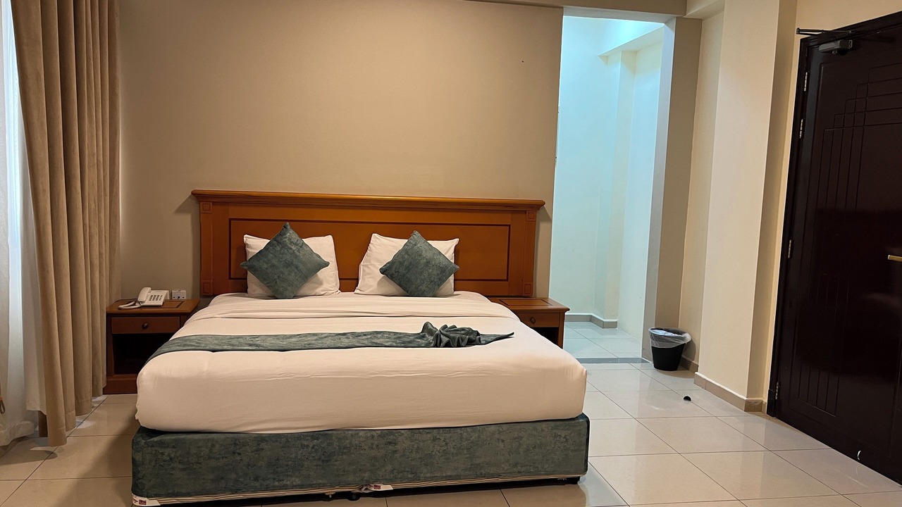 Photo of Bedroom in Azaiba