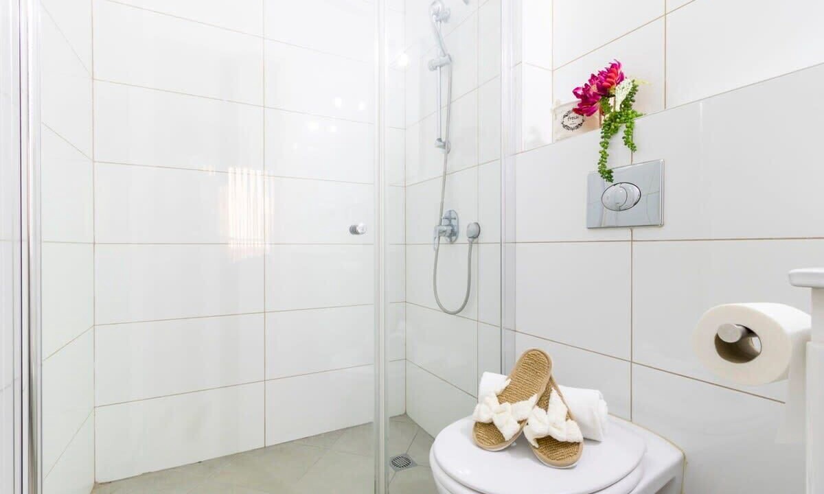 Photo of Bathroom in Jerusalem City Centre