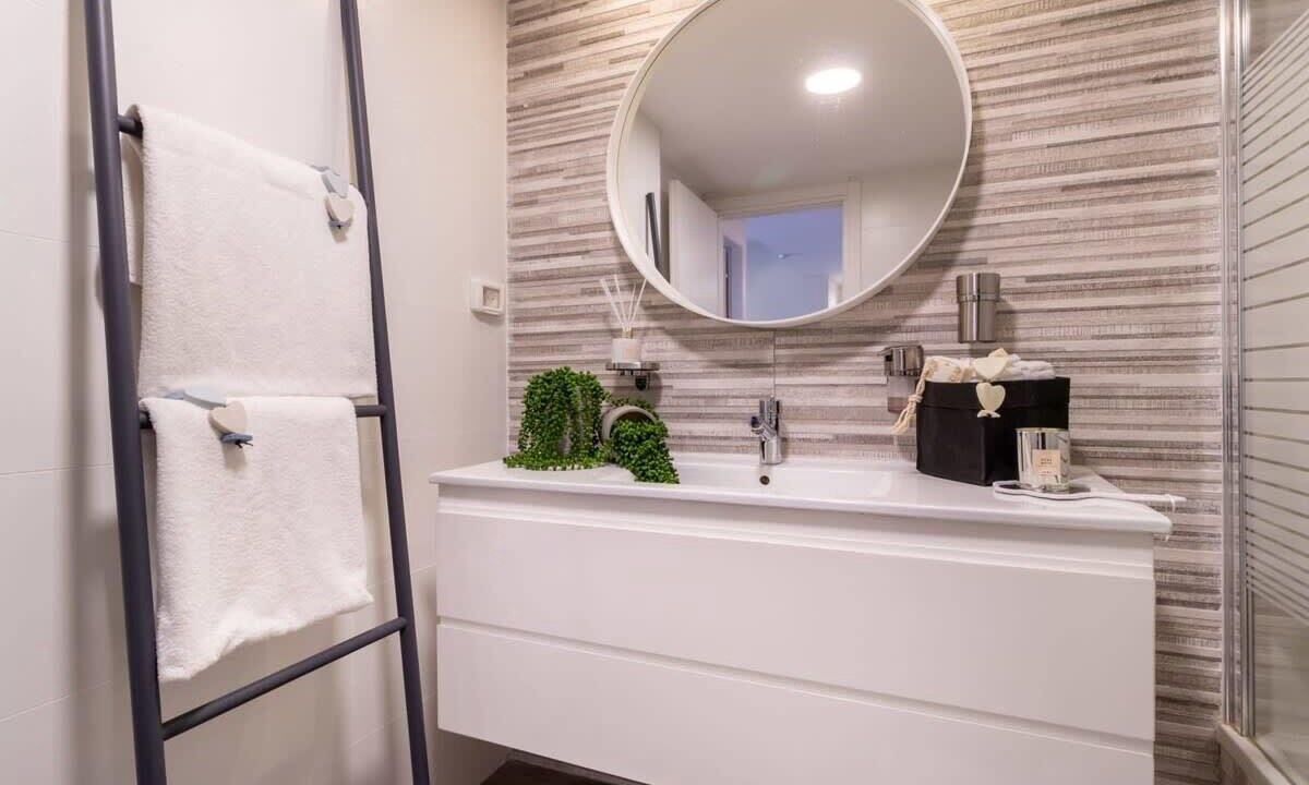 Photo of Bathroom in Mamilla