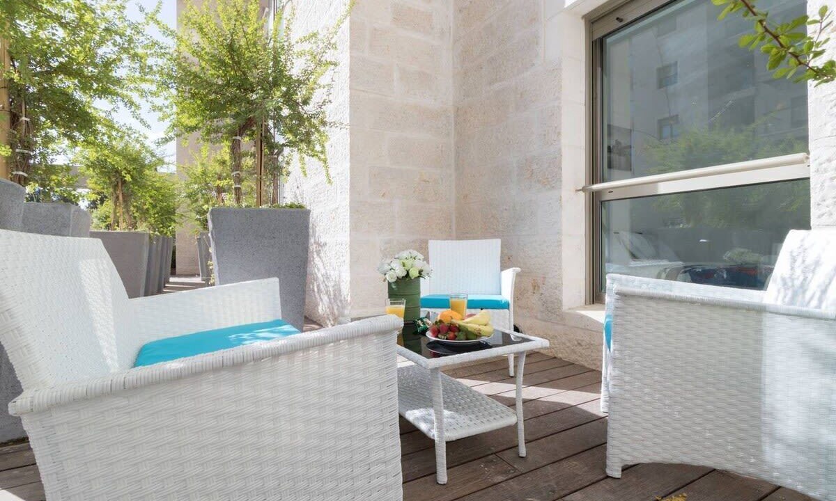Photo of Patio Balcony in Jerusalem City Centre
