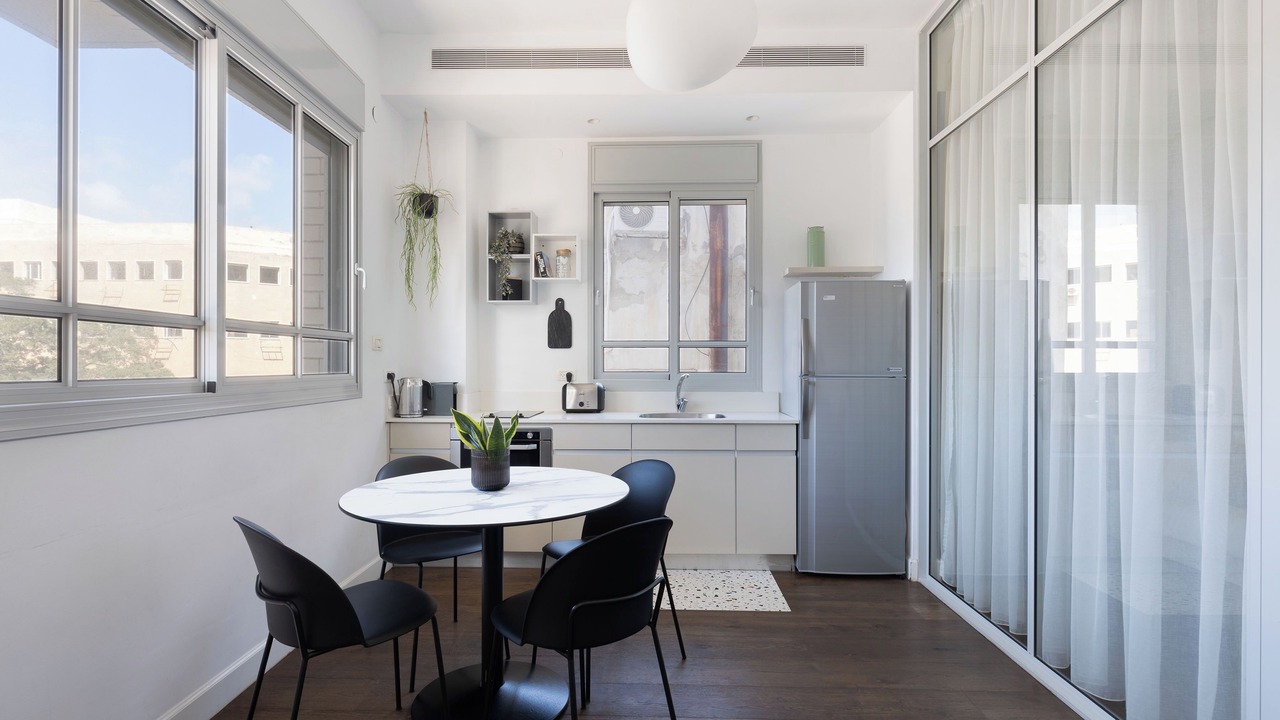 Photo of Kitchen in Kerem HaTeimanim