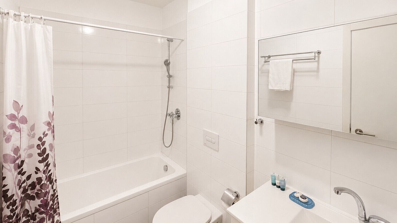 Photo of Bathroom in Florentin