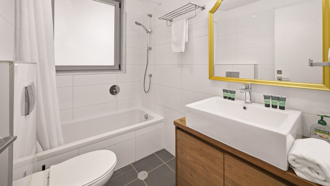 Photo of Bathroom in Jerusalem City Centre