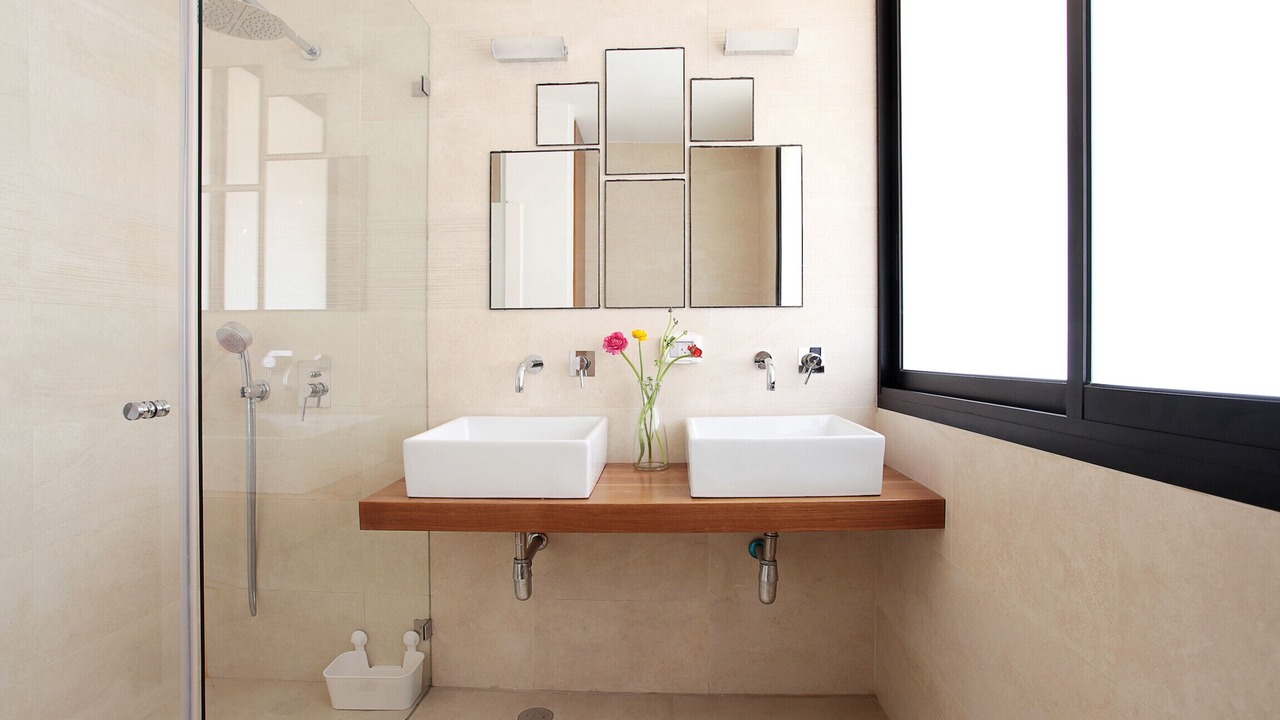 Photo of Bathroom in Tel Aviv