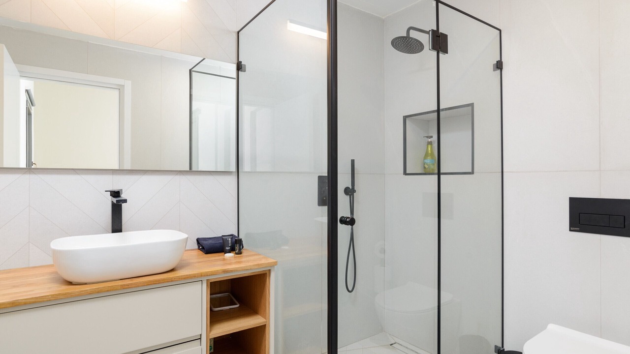 Photo of Bathroom in Kerem HaTeimanim