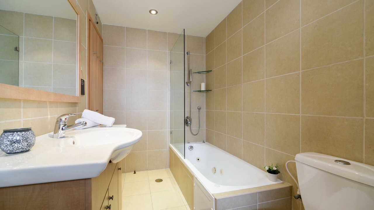 Photo of Bathroom in Tel Aviv Promenade