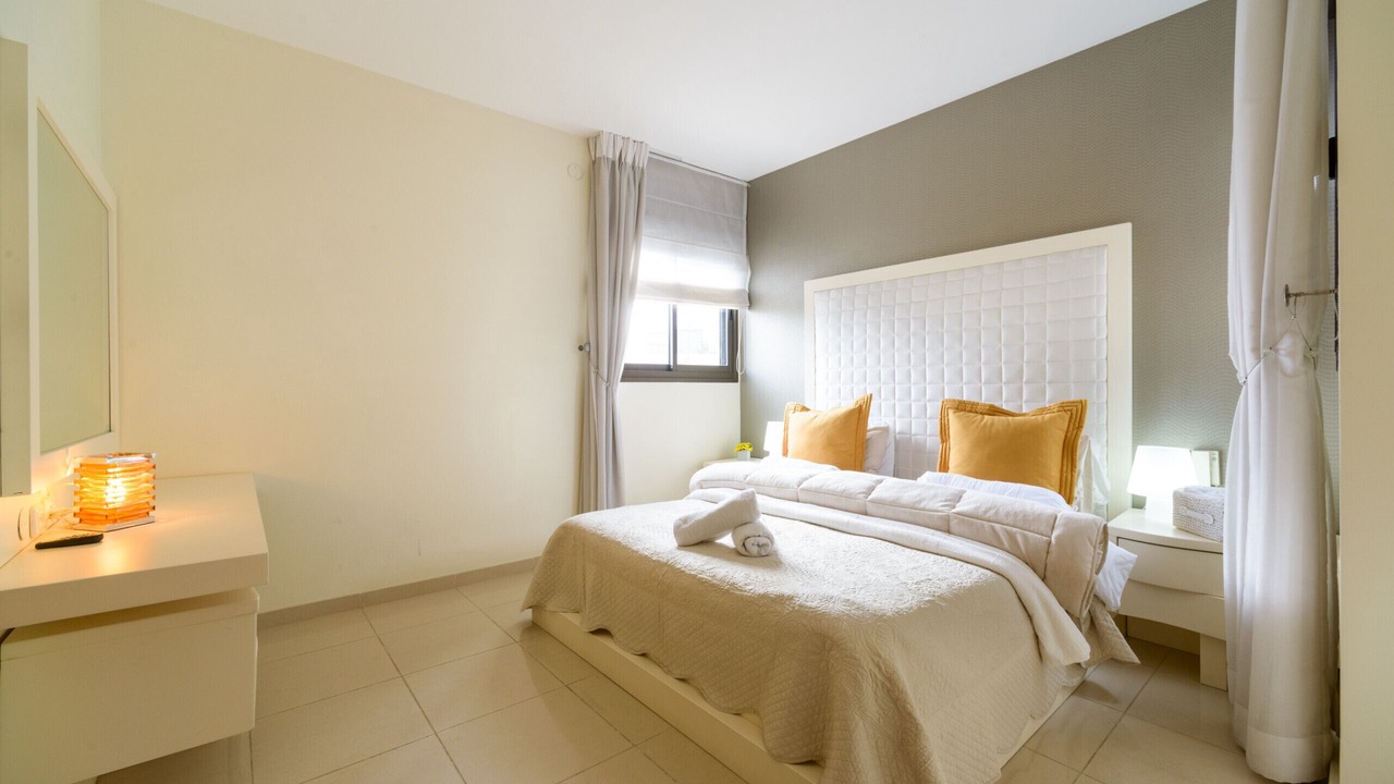 Photo of Bedroom in Tel Aviv Promenade