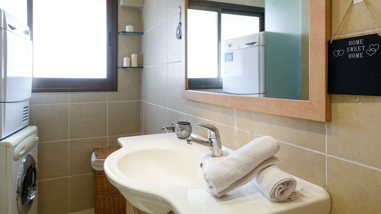 Photo of Bathroom in Tel Aviv Promenade