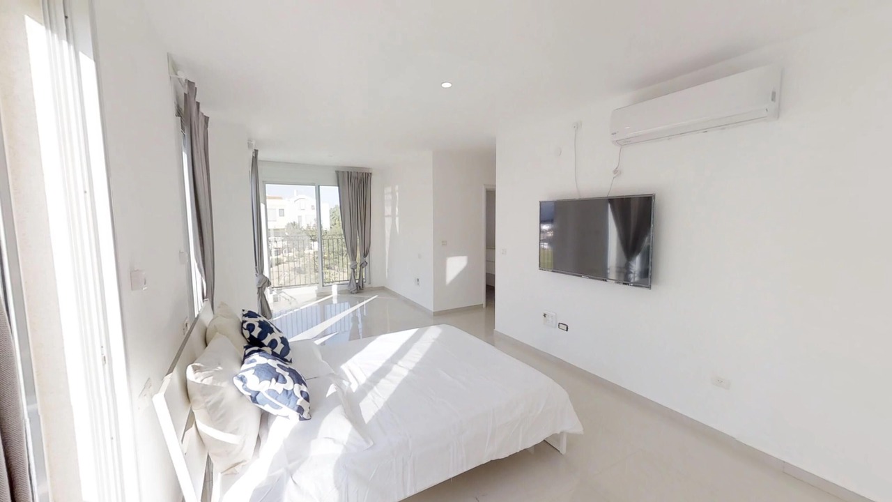 Photo of Bedroom in Herzliya