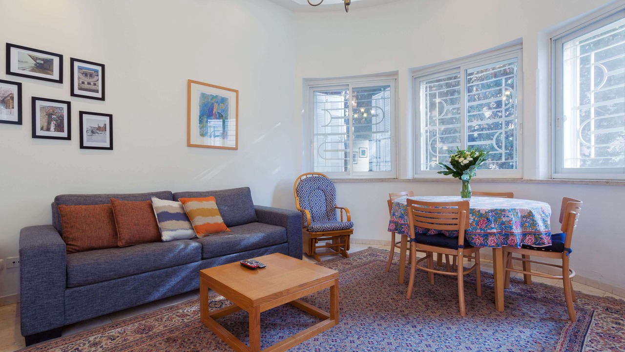 Photo of Livingroom in Emek Refaim