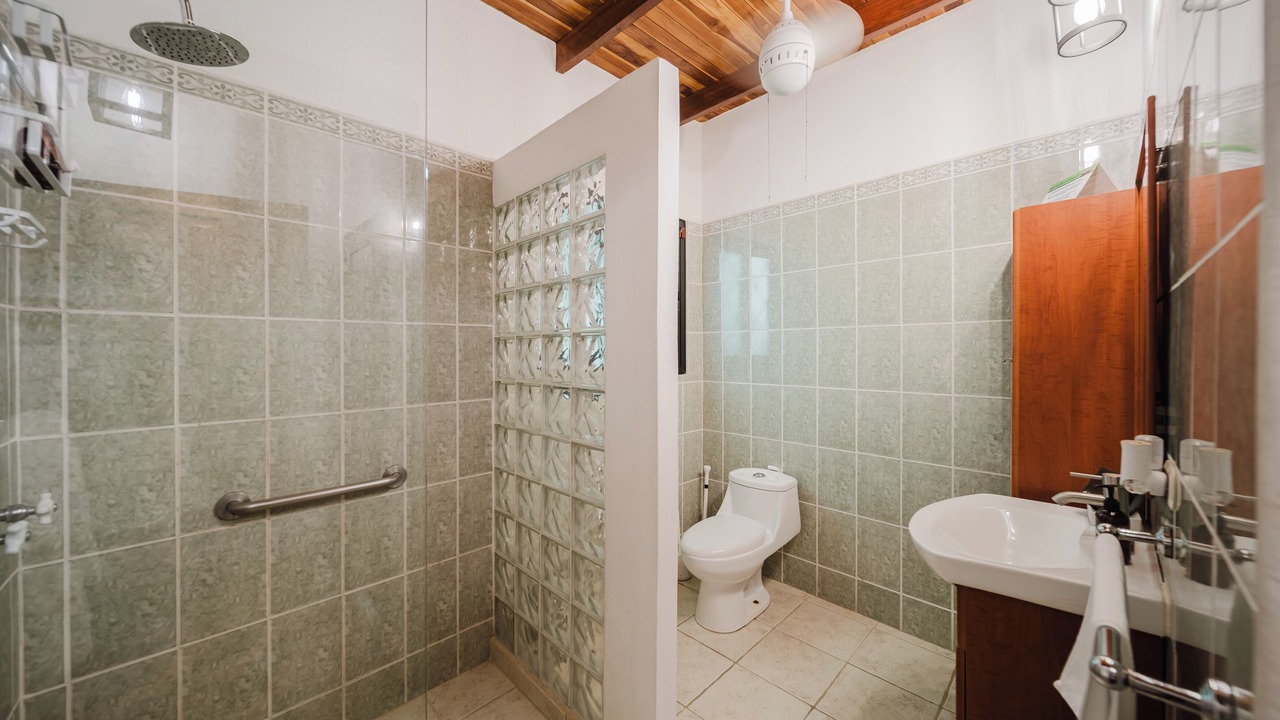 Photo of Bathroom in El Cerro