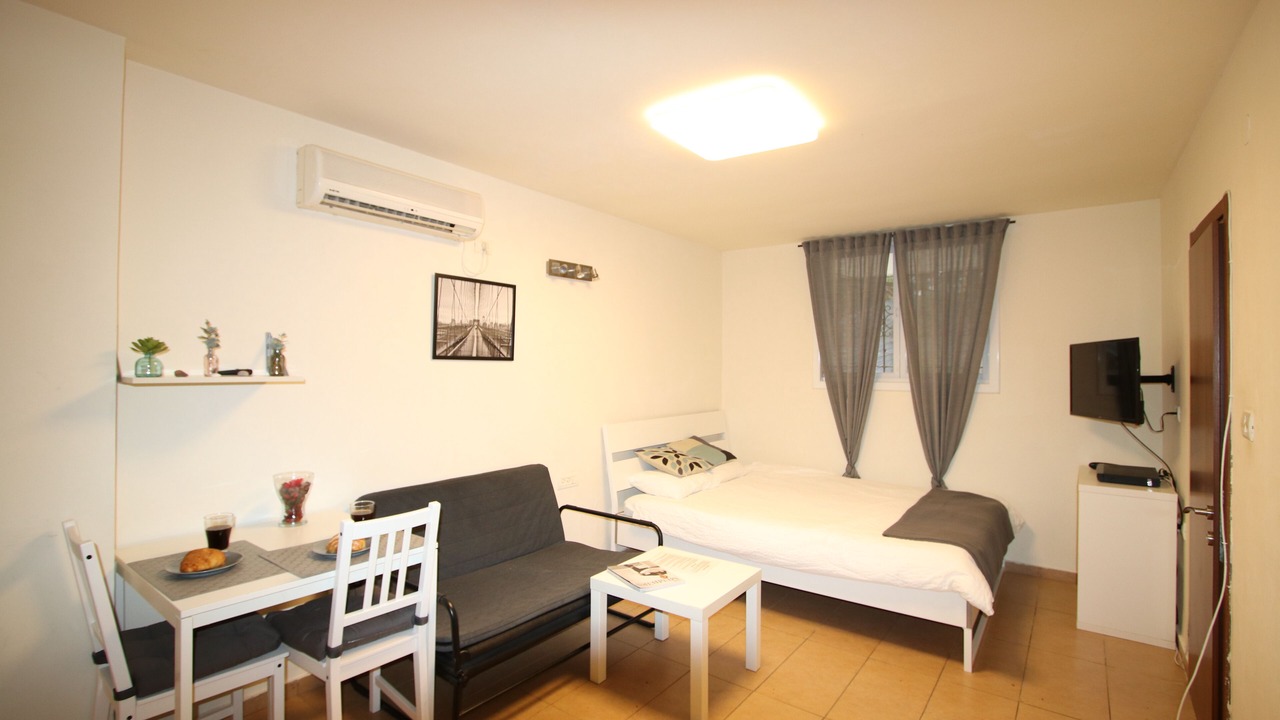 Photo of Bedroom in Herzliya Pituach