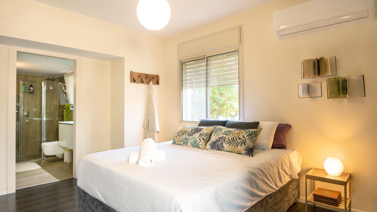 Photo of Bedroom in Ben Ami