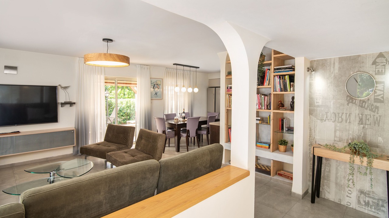 Photo of Livingroom in Ben Ami