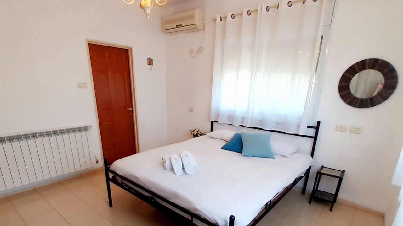Photo of Bedroom in Shomera