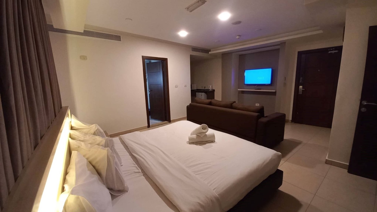 Photo of Bedroom in Al Jubeiha