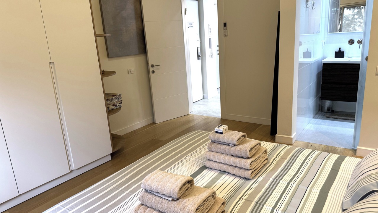 Photo of Bedroom in Tel Aviv City Center