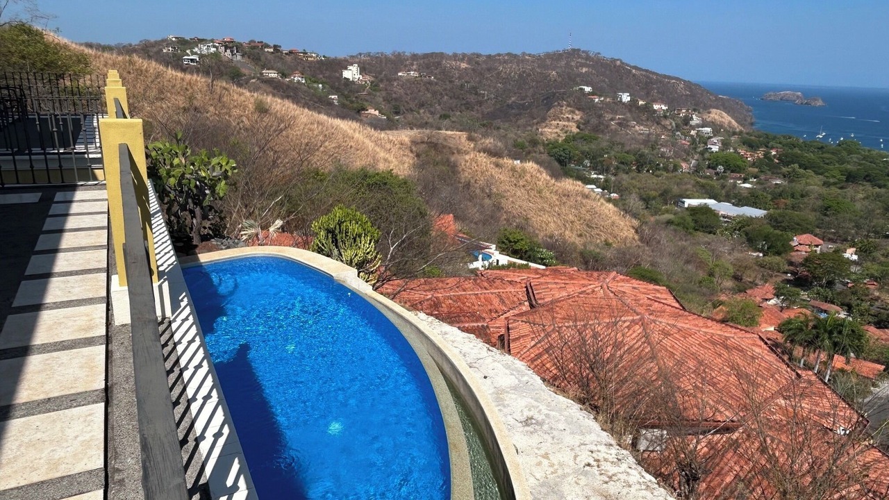 Photo of Patio Balcony in Playa Hermosa