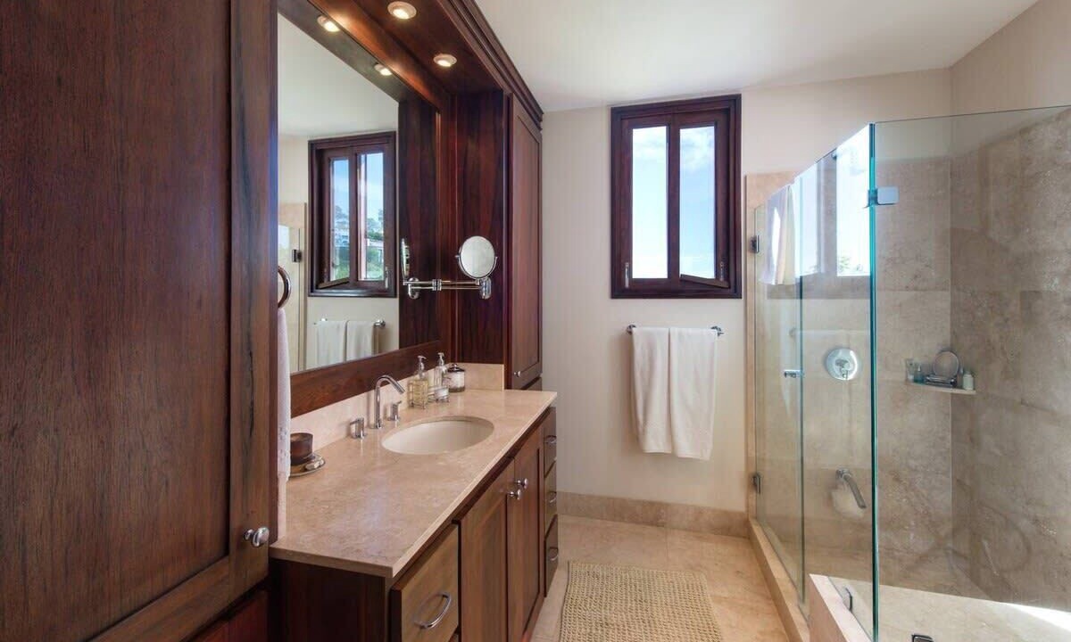 Photo of Bathroom in Playa Flamingo